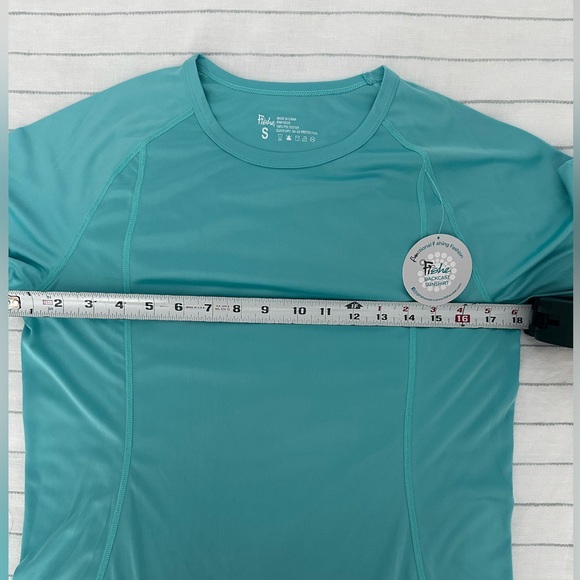 NWT FisheWear Backcast Sunshirt in Aqua; Size Small - Picture 12 of 14